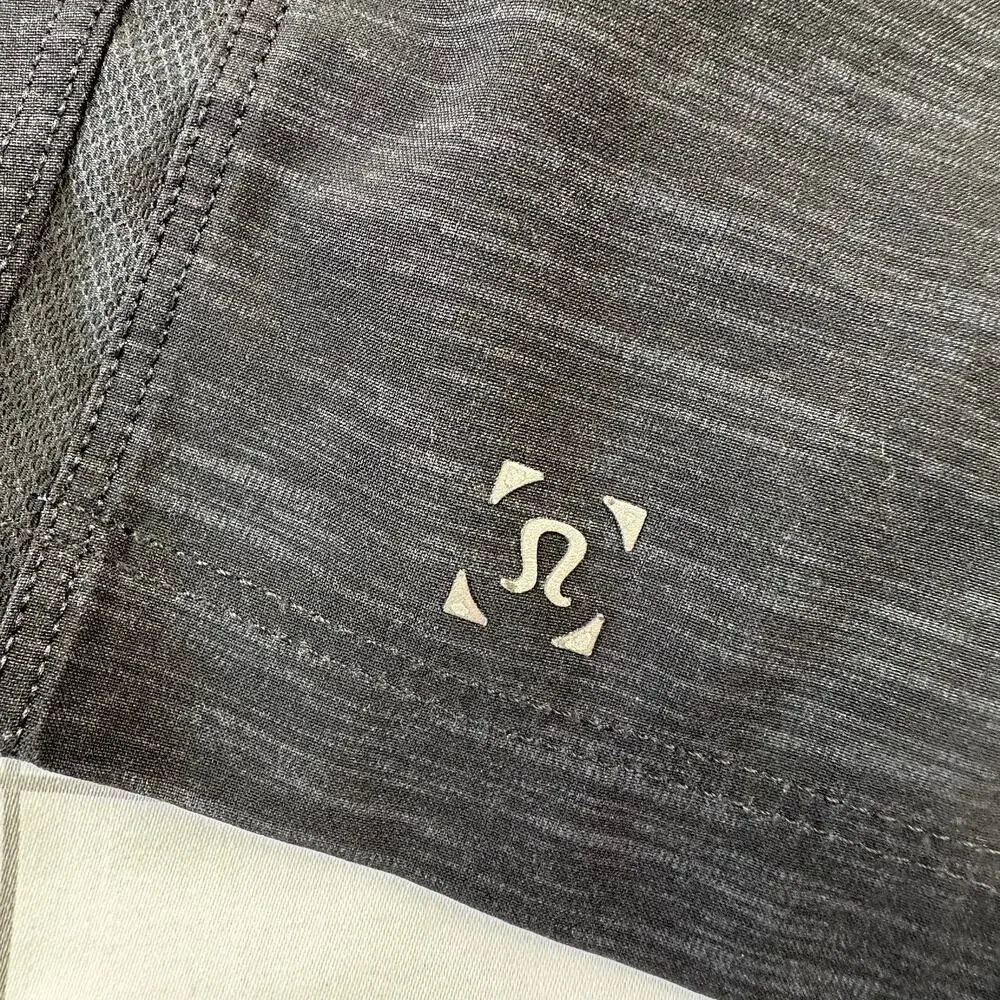 Lululemon Shorts Mens XS Black Pace Breaker Linerless Athletic 5